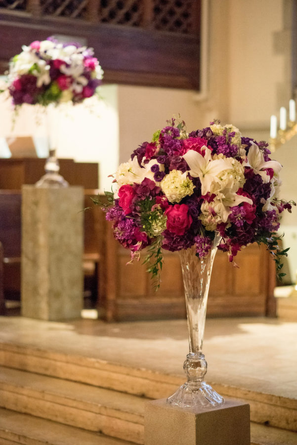 Ceremony floral arrangement for wedding