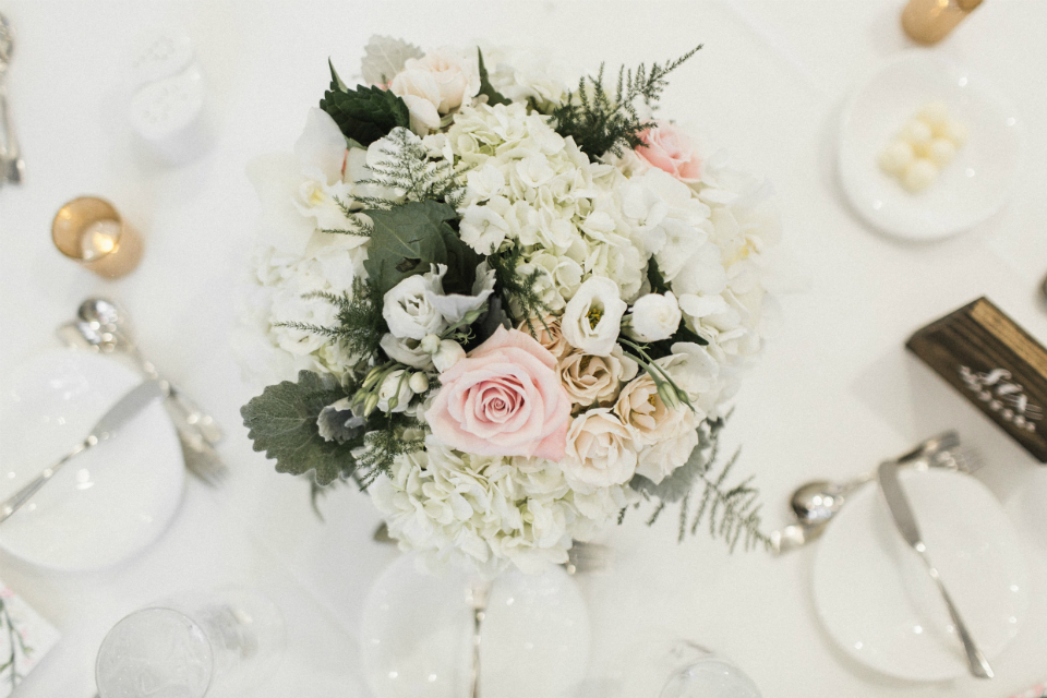 round centerpiece rustic wedding ideas