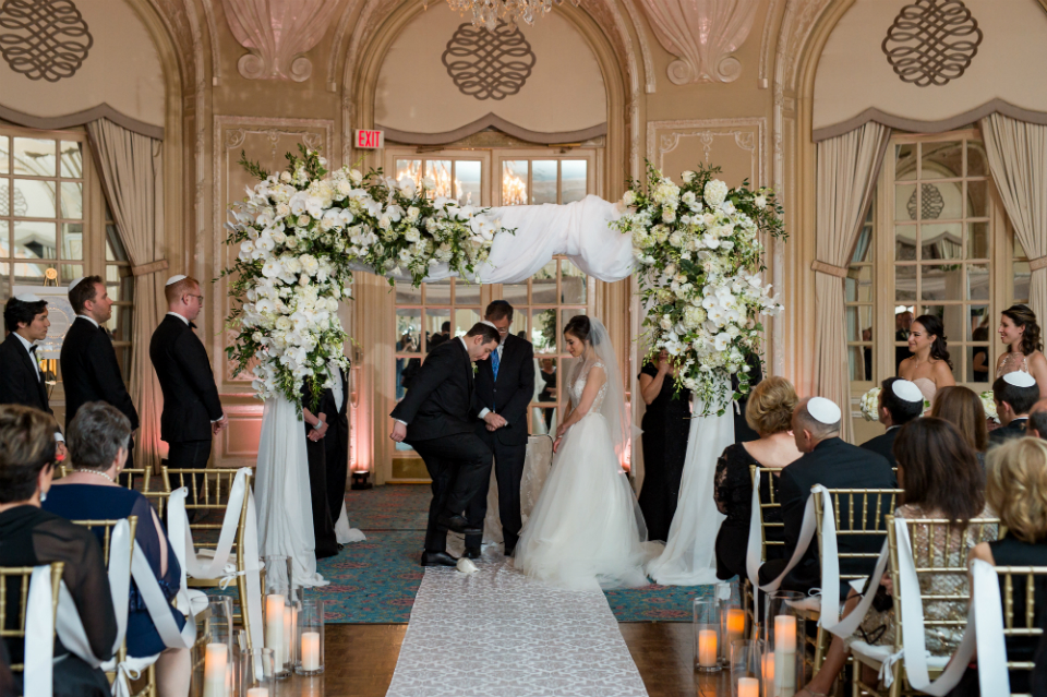 Elegant wedding at the Fairmont Plaza Wedding