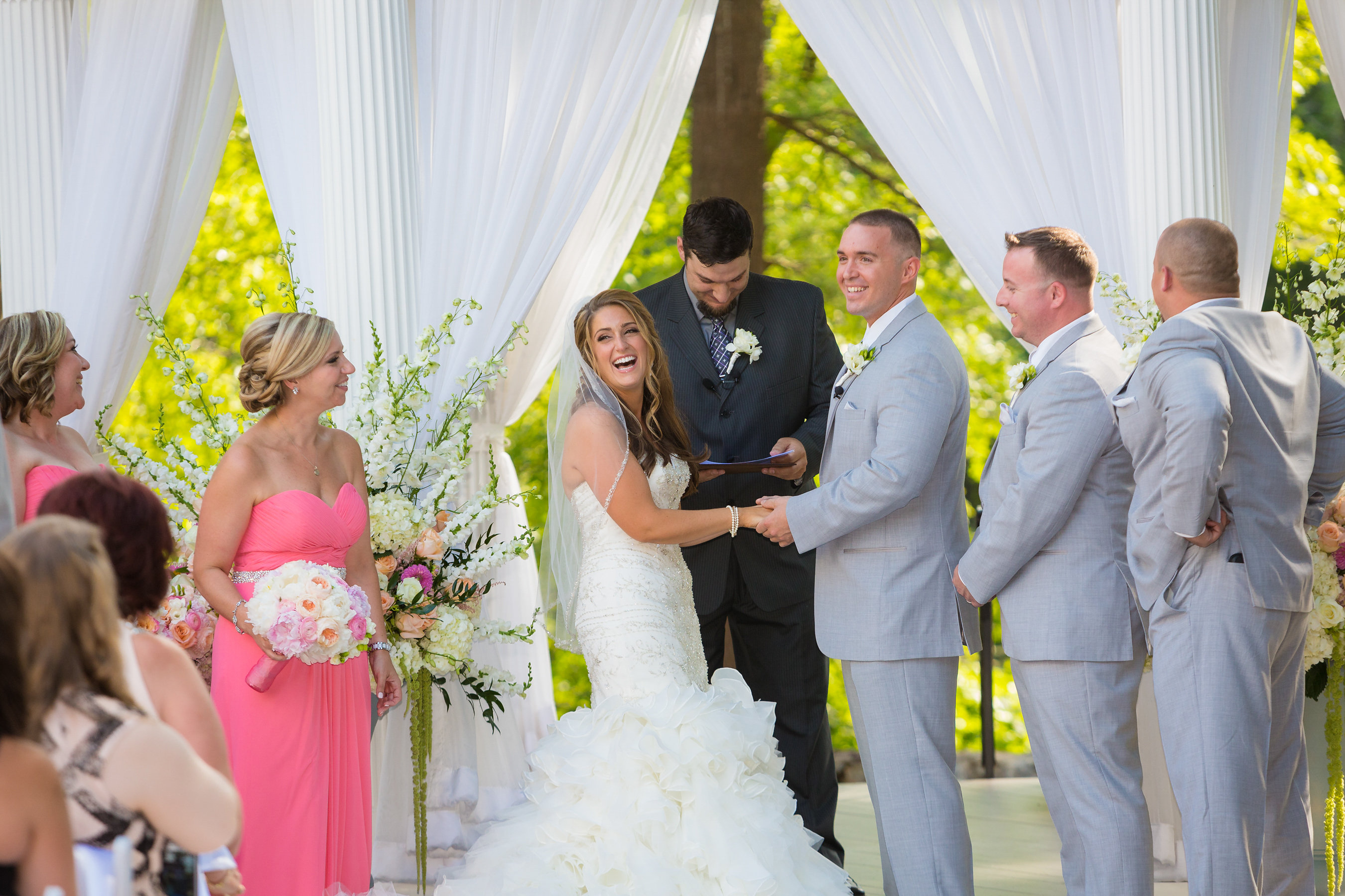 Beautiful wedding ceremony at Lakeview Pavilion