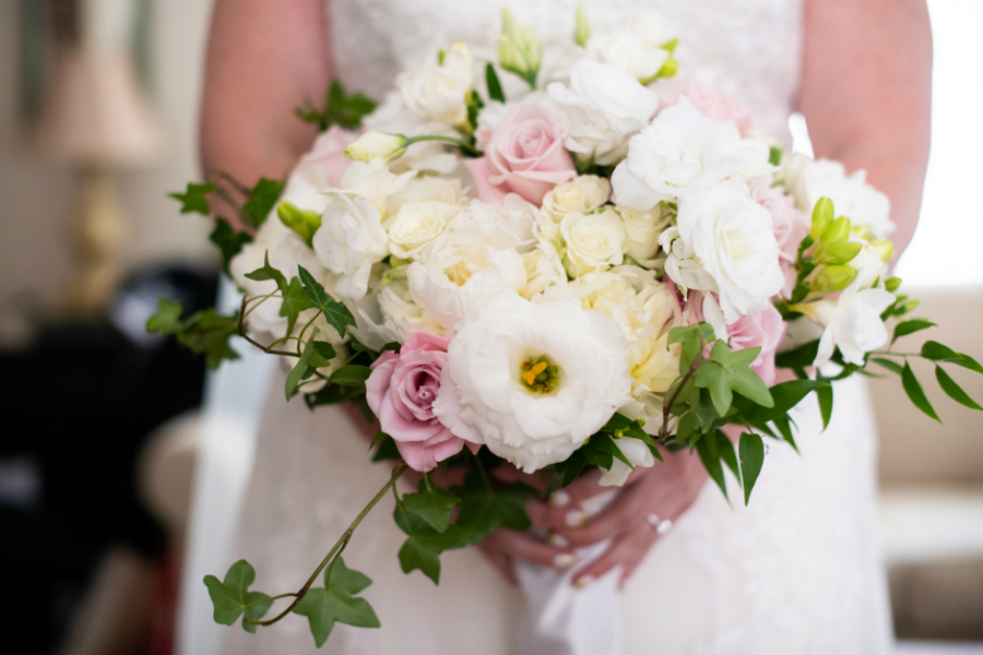 white and light pink roses for bridal bouquet