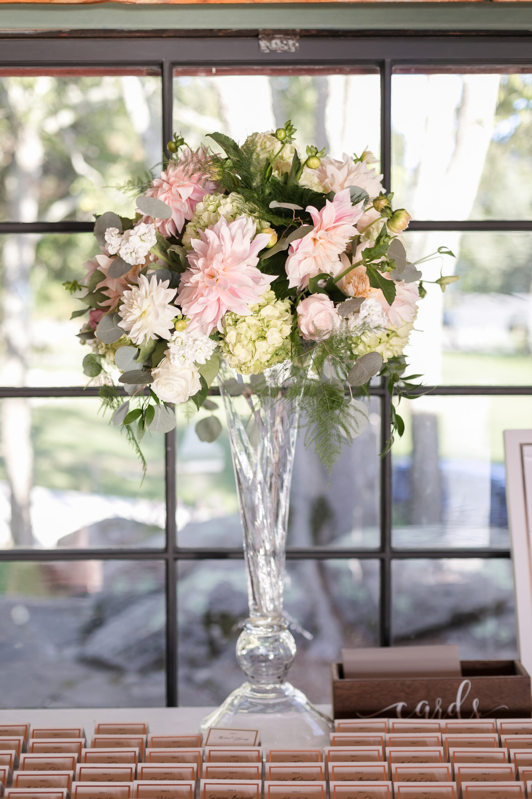 Seating table floral high centerpiece