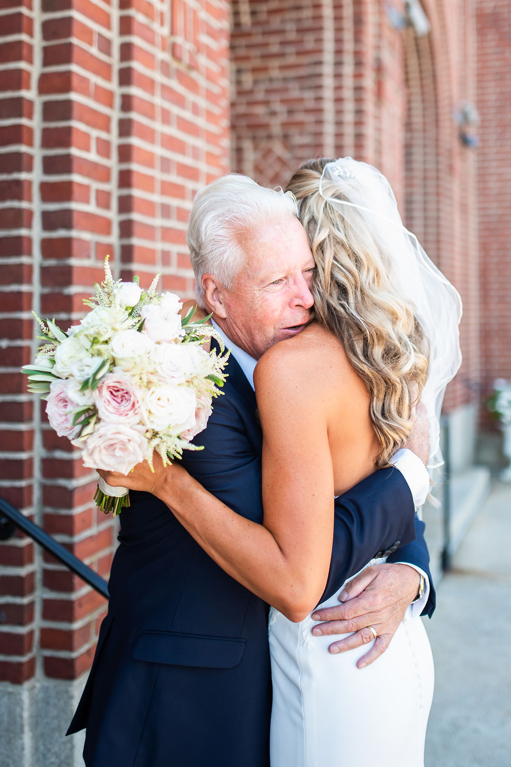 Summer bridal bouquet by Stapleton Floral Design