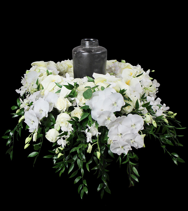Blanc Calla Sympathy Urn