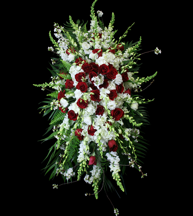 Blanc Rouge Elegance Sympathy Spray