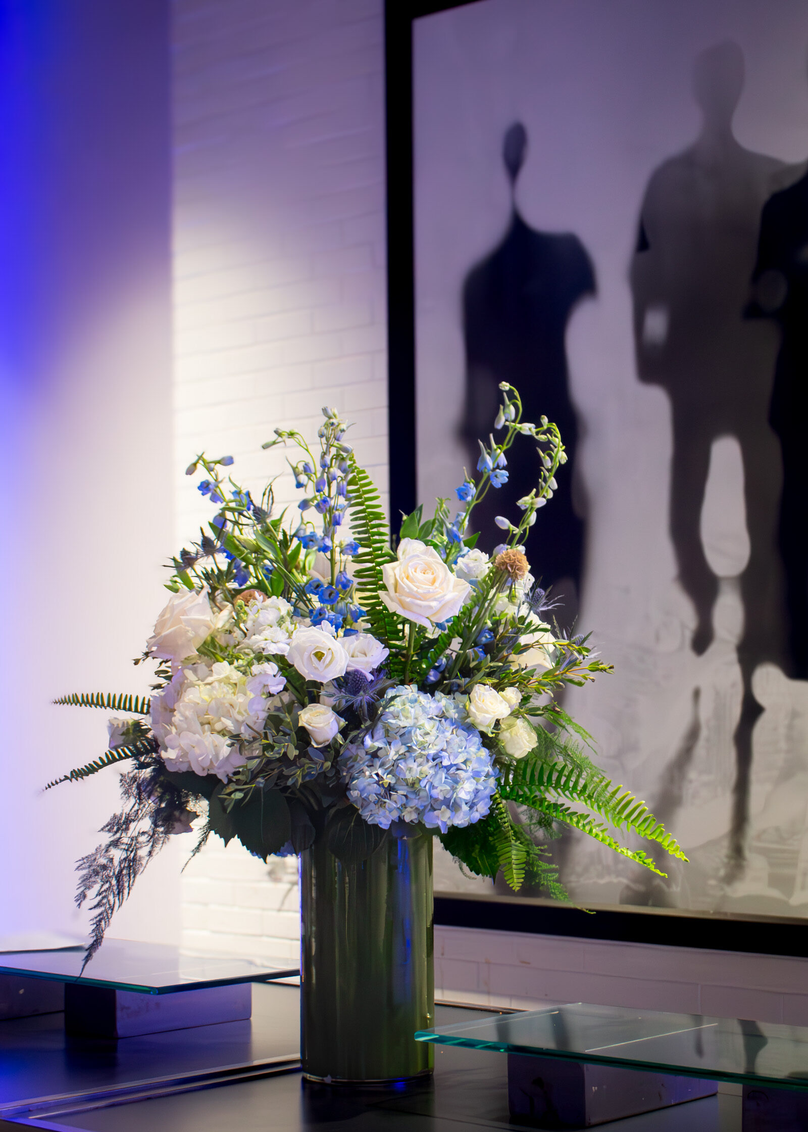 CVS-Blue-White_Centerpiece-16